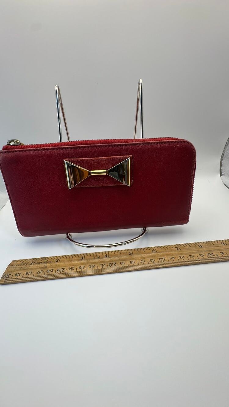 Chloe bow wallet red
